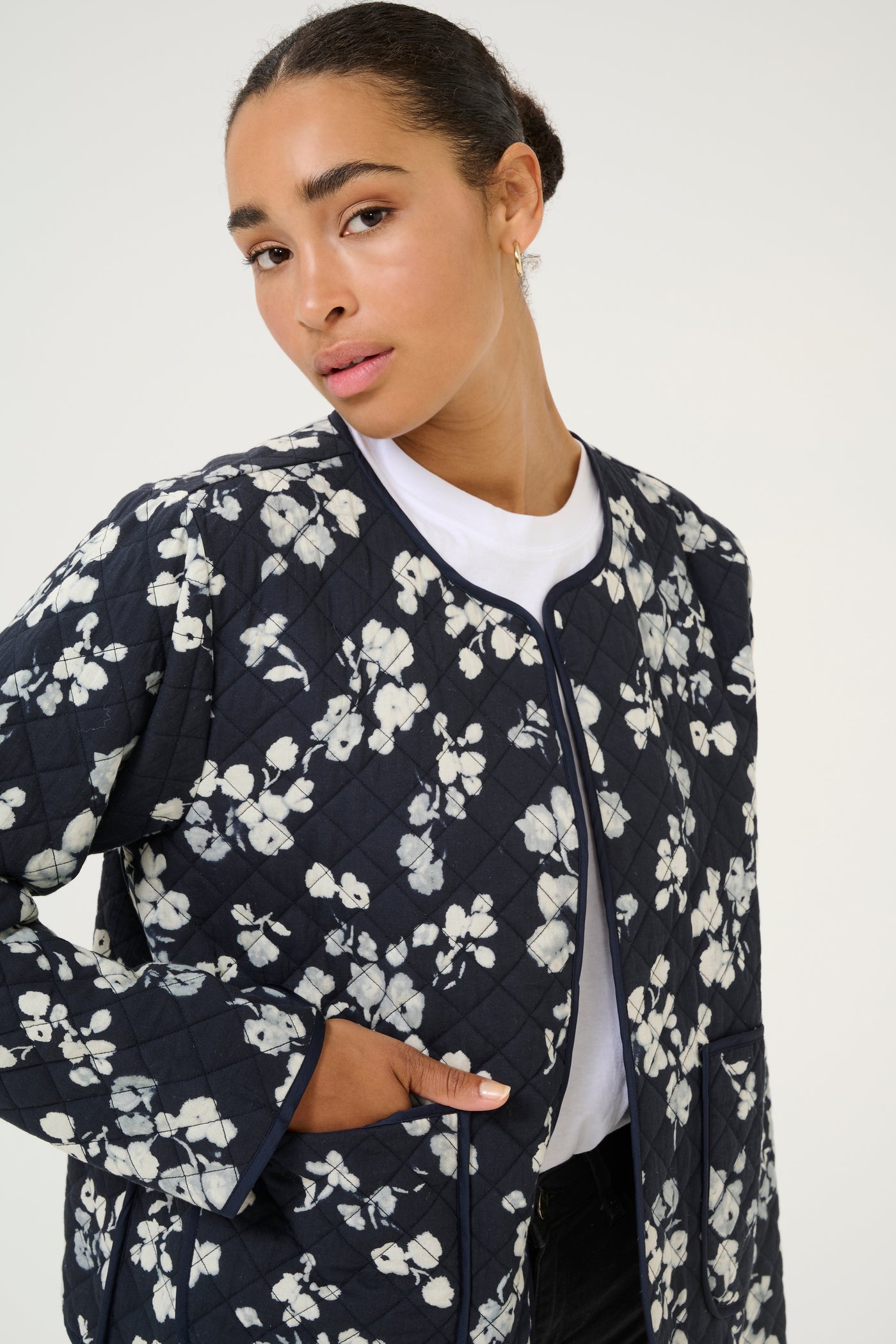 Ansley Jacket - Marine Flower