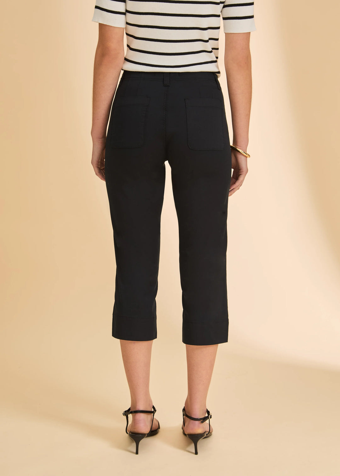 Christina Pintuck Capri, Black