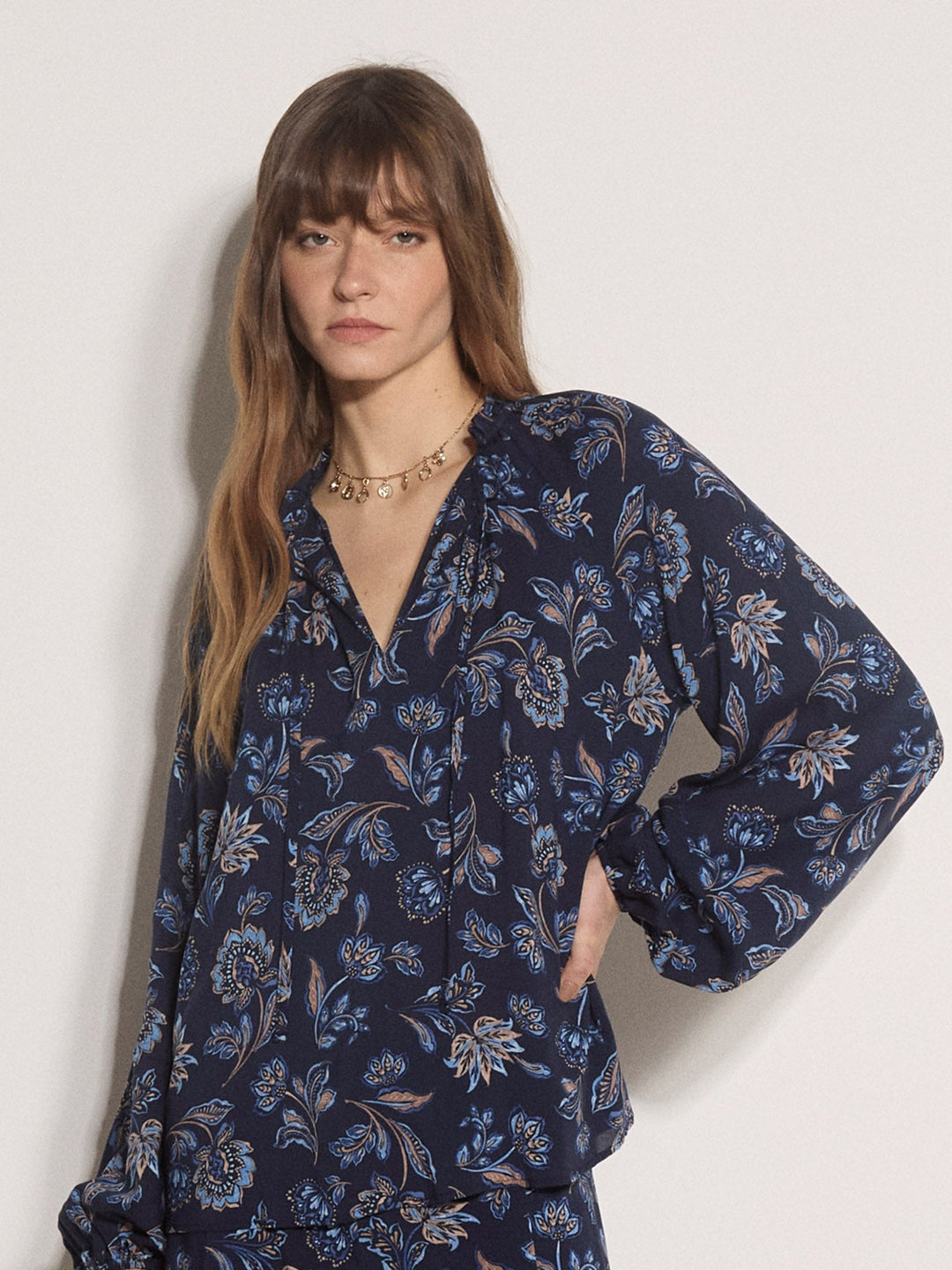 Painterly Sarasa Ruffle Blouse - Navy
