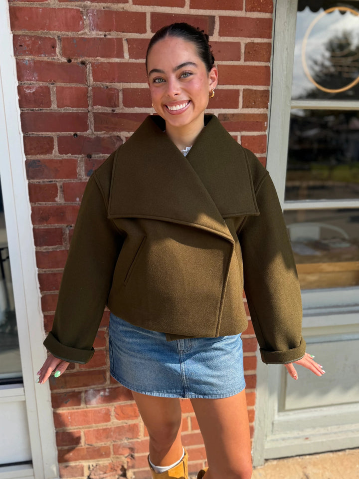 Short Jacket with Oversized Collar - Dk Olive