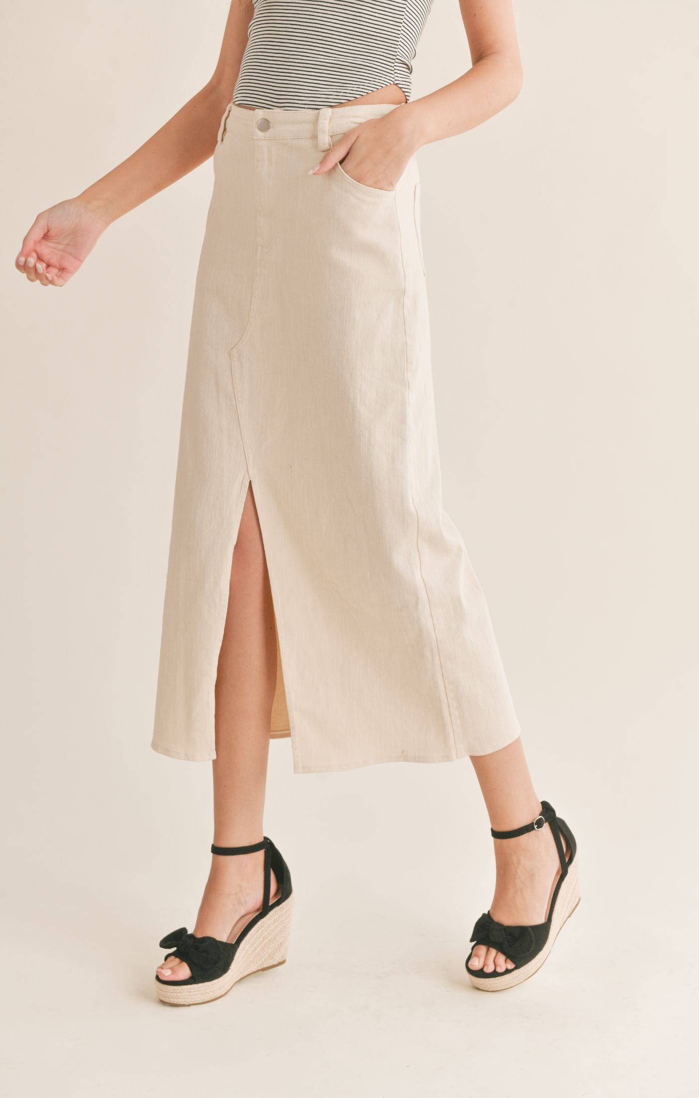 Clear Eyes Denim Skirt with Front Slit - Cream
