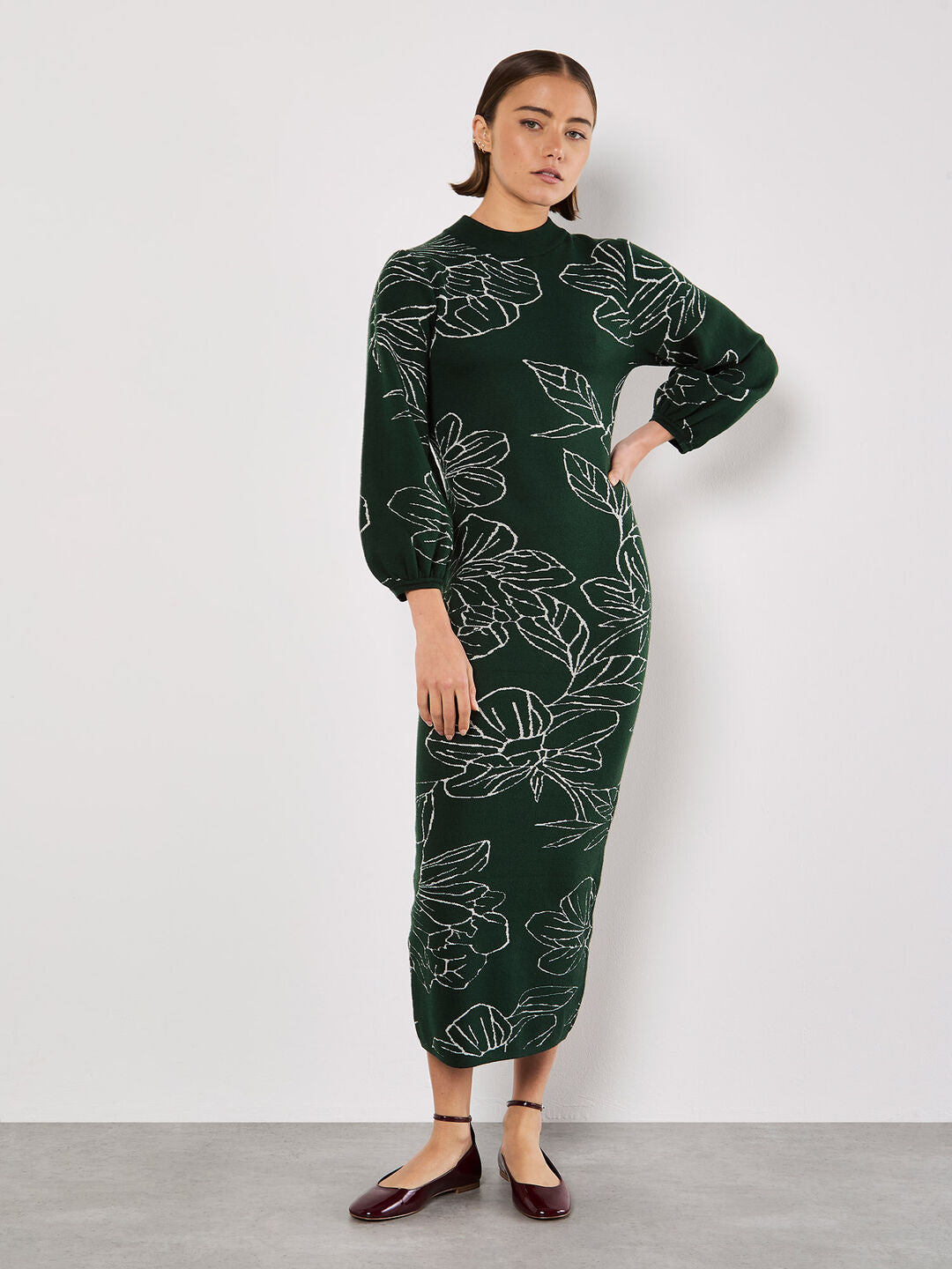 Sketched Floral Puff Sleeve Knit Midi Dress - Green