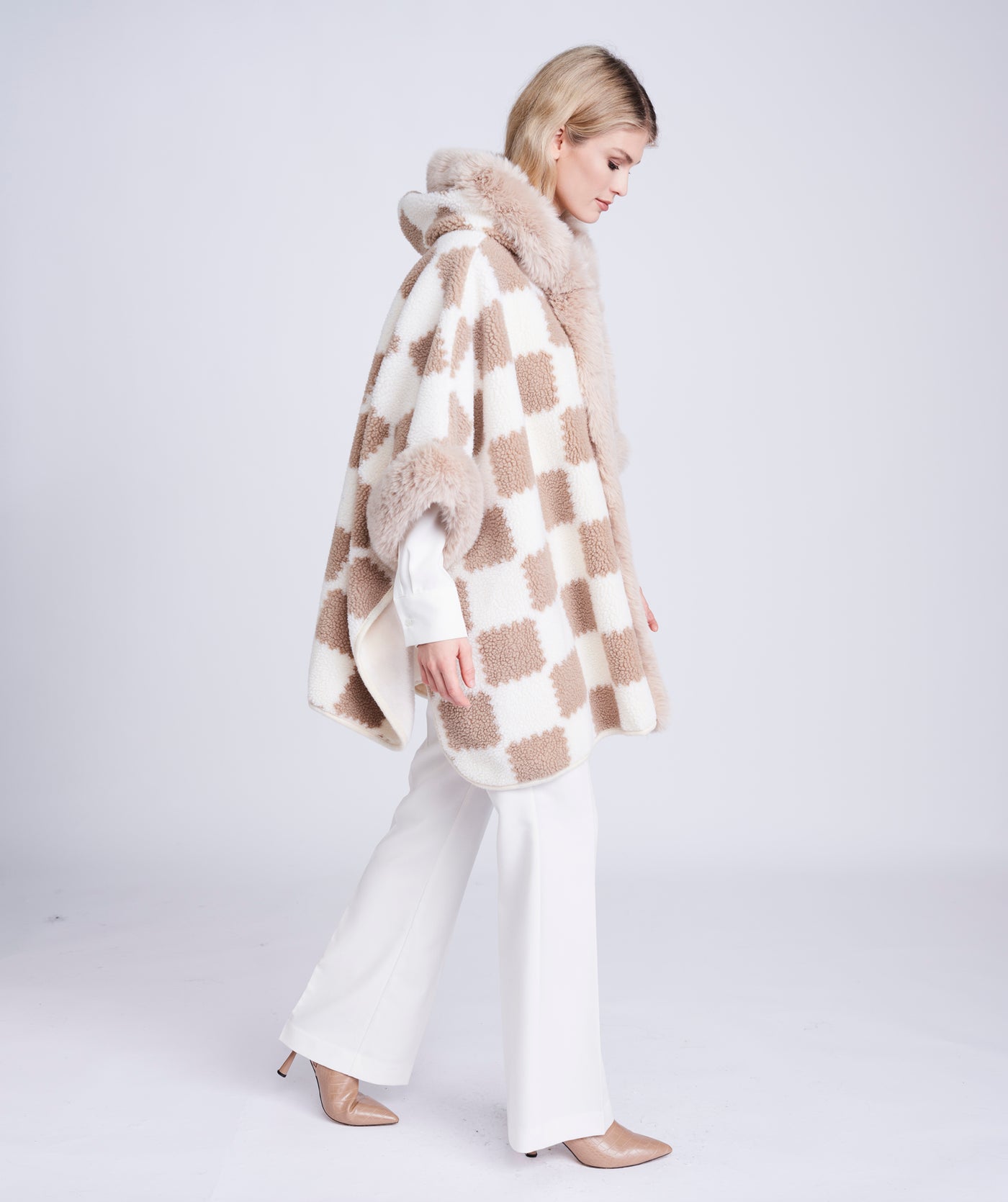 Almond/Beige Textured Knit Wrap with Faux Fur Collar O/S