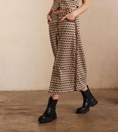 The Anisha Long Jacquard Skirt - Camel Black