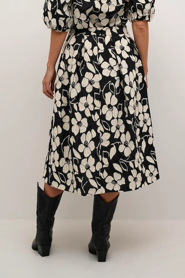 Ampule Skirt - Black White Flowers