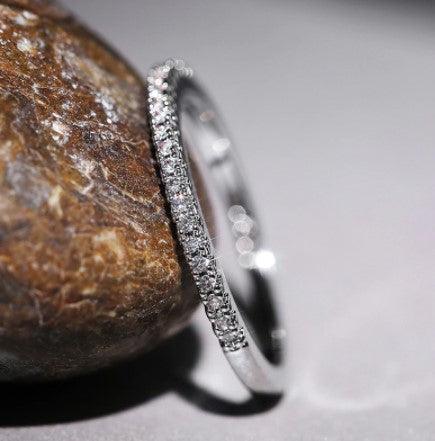 Minimalist thin fashion ring cubic zircon - gold or silver - Ulla-La Boutique