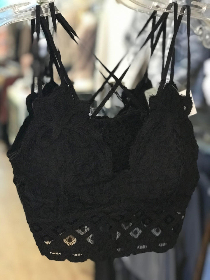 PLUS SIZE Crochet &amp; lace bralette - Black - Ulla-La Boutique