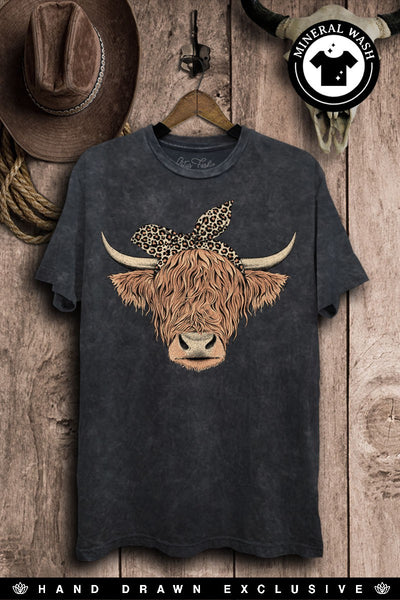 PLUS Highland Cow Graphic Top // Mineral Wash