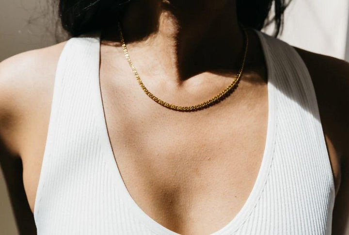 Elizabeth Lyn Stevie Necklace // gold